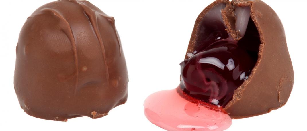 Τι είναι στην πραγματικότητα αυτό το υγρό μέσα στα σοκολατάκια με κεράσι; | 0 bovary.gr