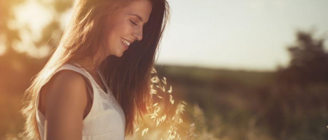 Χαμογελαστή Γυναίκα/Shutterstock