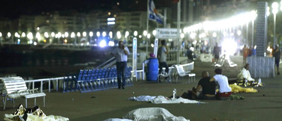 Σοκ στη Γαλλία, τρομοκρατικό χτύπημα στη Νίκαια με 84 νεκρούς | 0 bovary.gr
