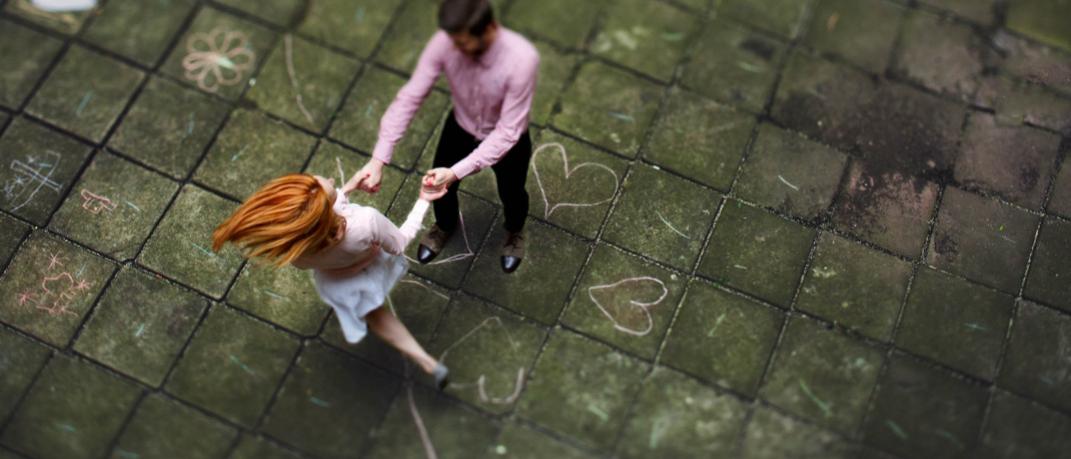 Βρες τις διαφορές: Τι θεωρείται ρομαντικό στην αρχή της σχέσης και τι 3 χρόνια μετά; | 0 bovary.gr