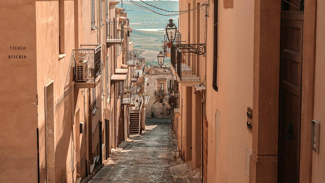 Το airbnb δίνει δωρεάν σπίτι στην Ιταλία