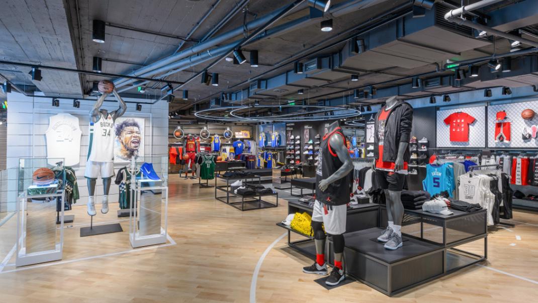 Όλοι οι αγαπημένοι σου παίκτες στο ανακαινισμένο κατάστημα της Nike στο Σύνταγμα | 0 bovary.gr