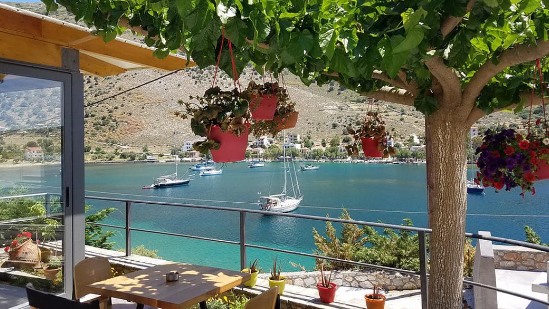 To μαγευτικό ξενοδοχείο που άνοιξε Ελληνας ηθοποιός στα τυρκουάζ νερά του πόρτο Μπούφαλο | 0 bovary.gr
