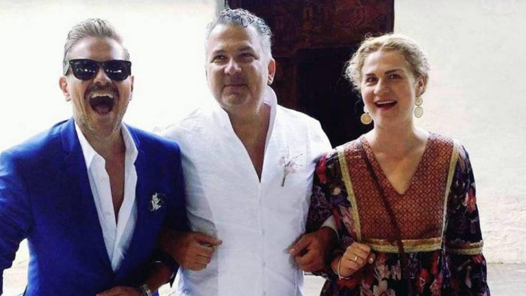 Παντρεύτηκε ο Γιώργος Λιάντος - Στο πλευρό του η Εβελίνα Παπούλια και η κόρη τους | 0 bovary.gr