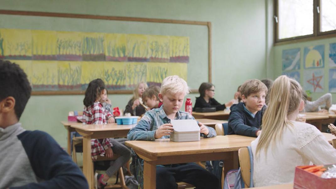 Ενα παιδί χωρίς κολατσιό: Η νορβηγική διαφήμιση που στέλνει ένα ηχηρό μήνυμα | 0 bovary.gr
