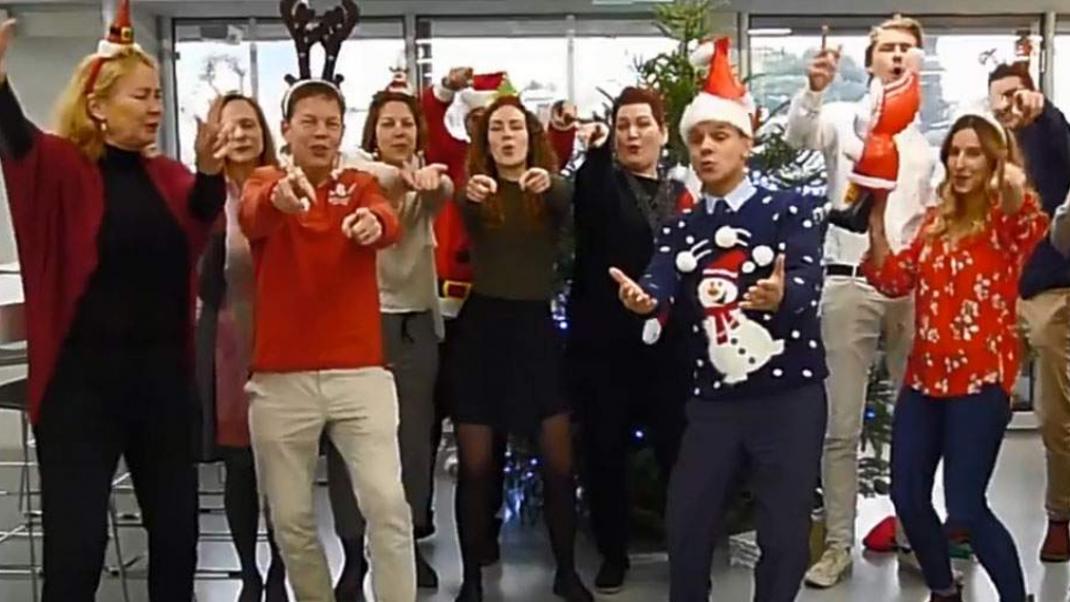 Το επικό χριστουγεννιάτικο βίντεο της Ολλανδικής πρεσβείας στην Αθήνα | 0 bovary.gr