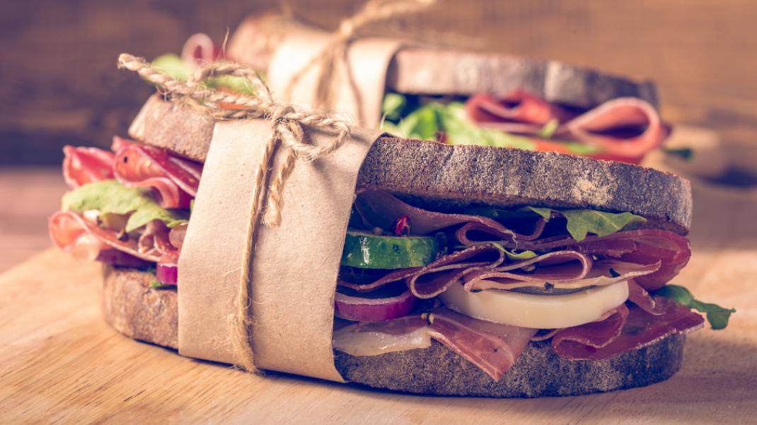 Guarantee -Το hit στέκι στο Κουκάκι έχει το καλύτερο σάντουιτς της πόλης | 0 bovary.gr