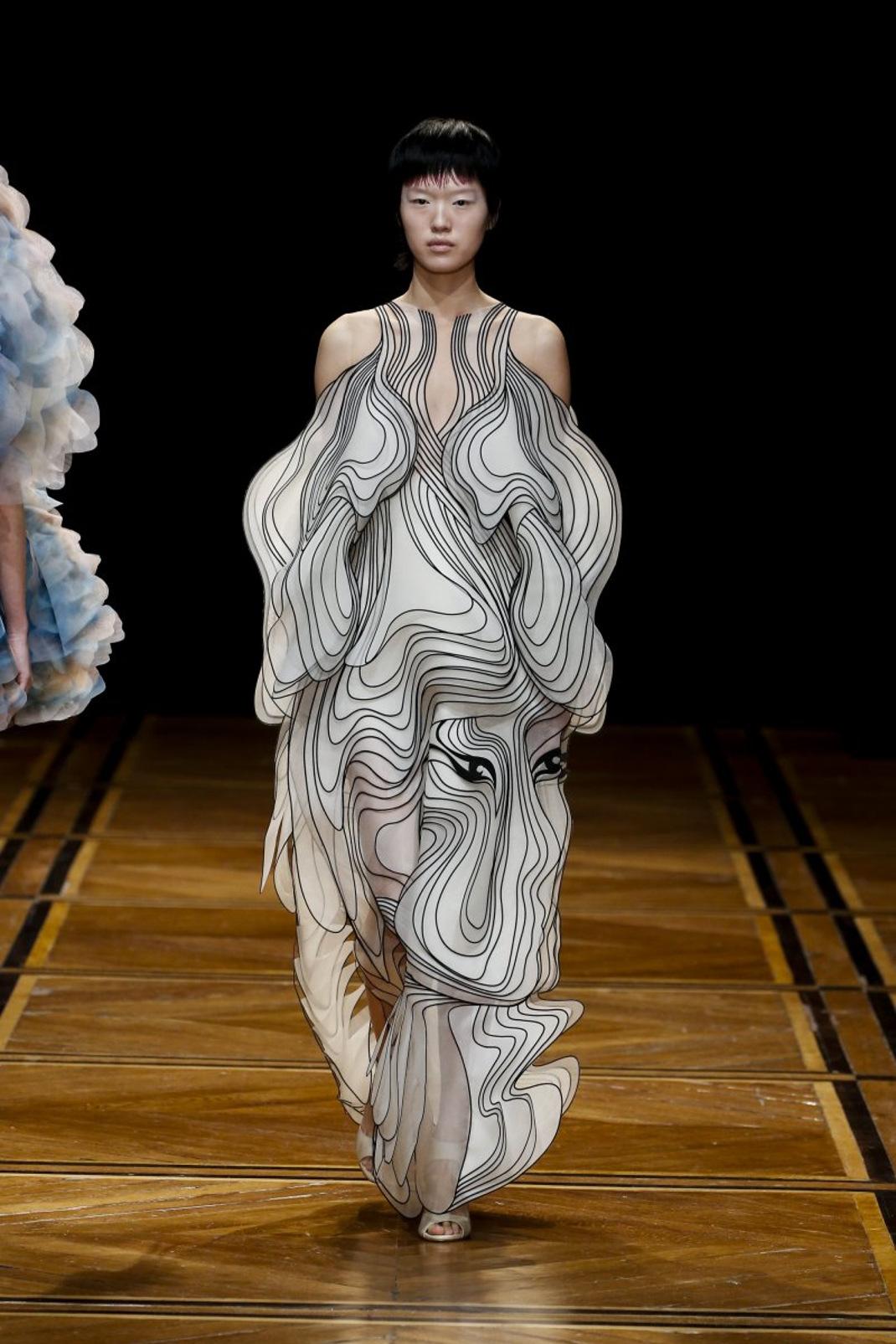 irisvanherpen.com