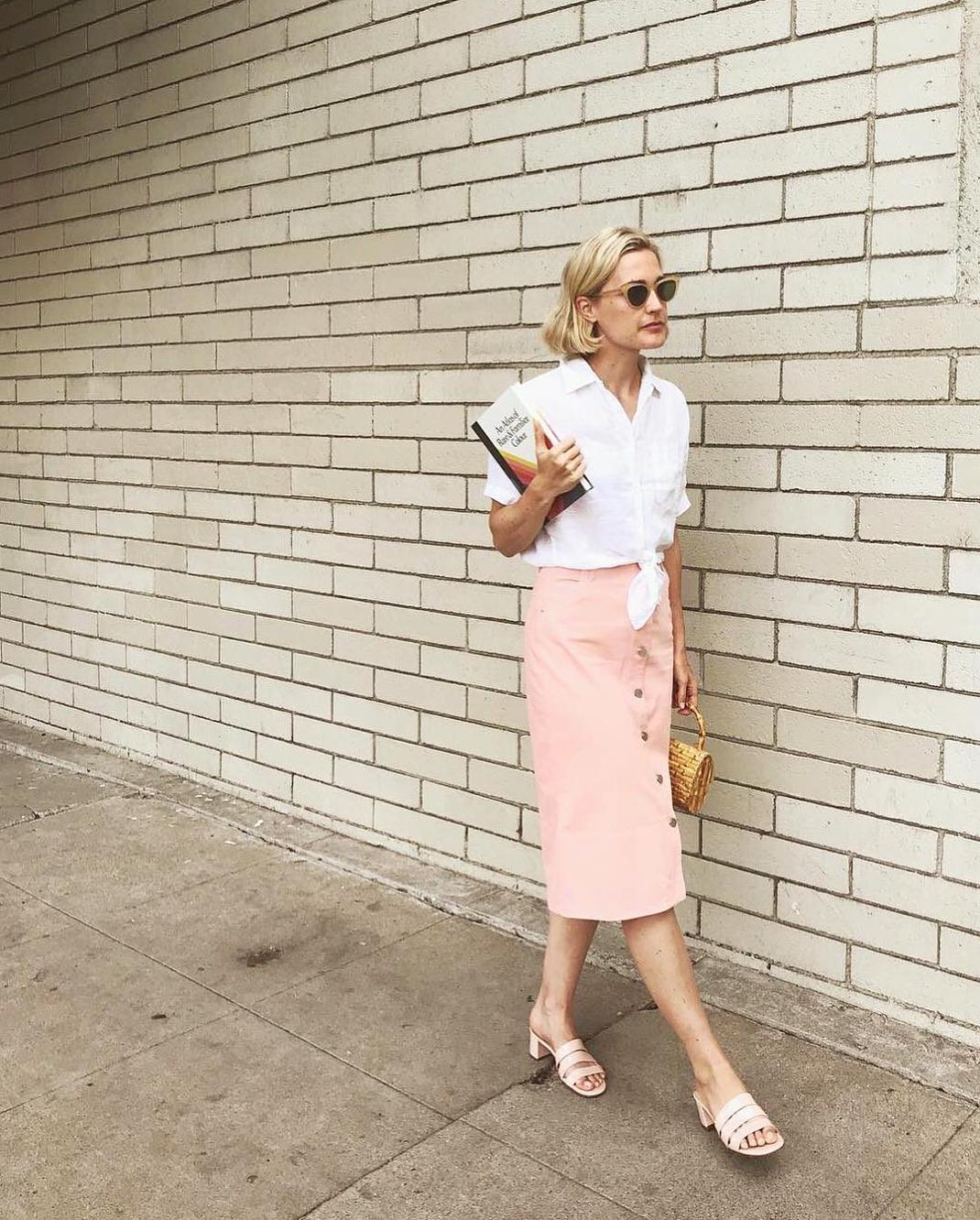 whowhatwear/Instagram