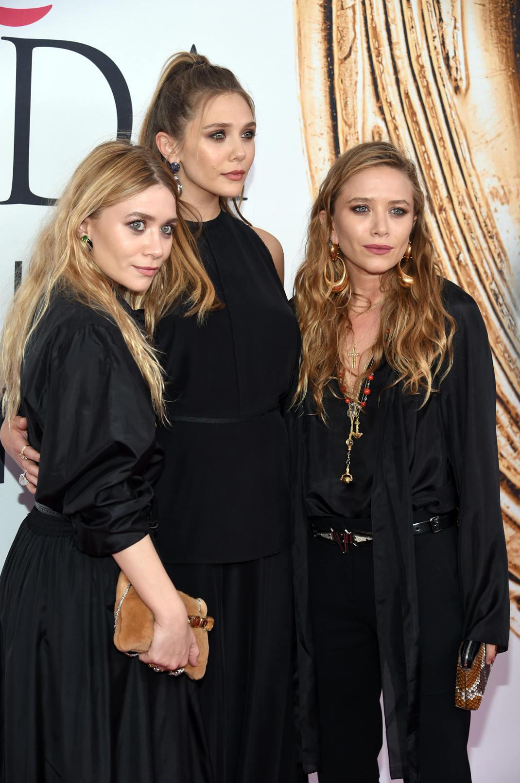 Mary Kate, Ashley, Elizabeth Olsen/ ΑP 