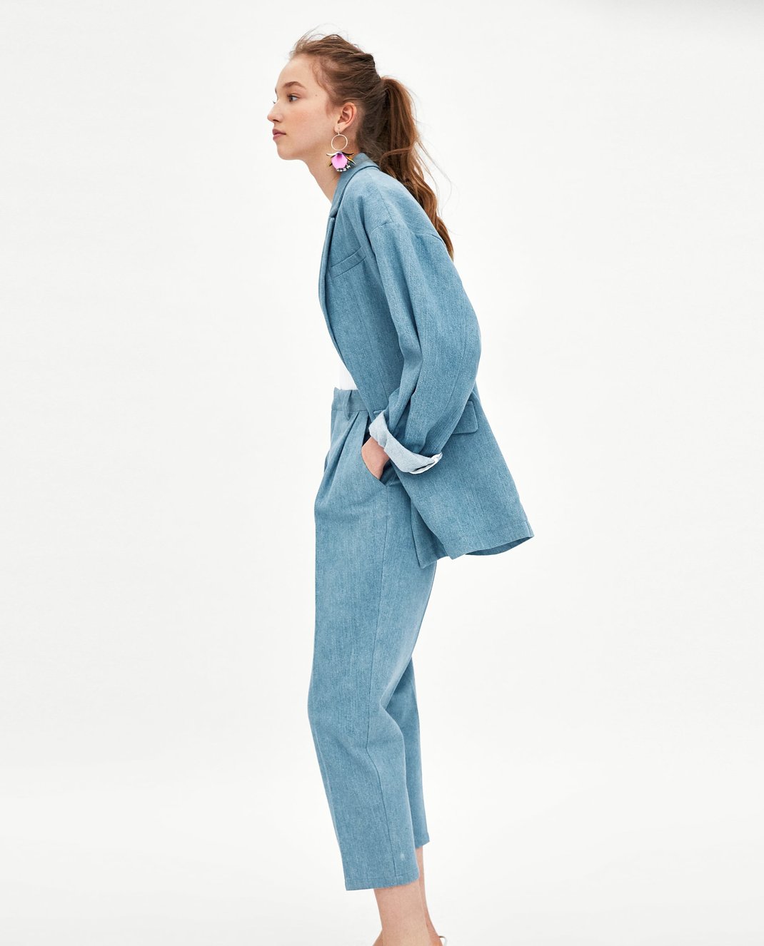 Erxetai Sta Zara To Gynaikeio Kostoymi Poy Mporeis Na Foras Ka8e