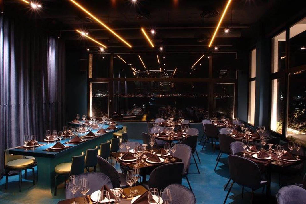 Mira Restaurant Το μαγαζί στην Καστέλλα