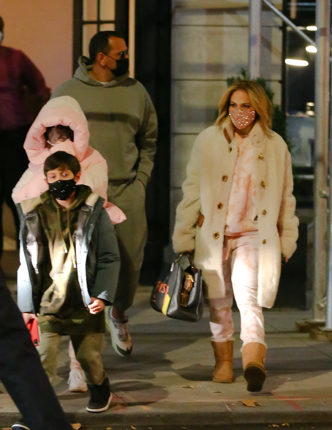 J. Lo με την οικογένειά της 