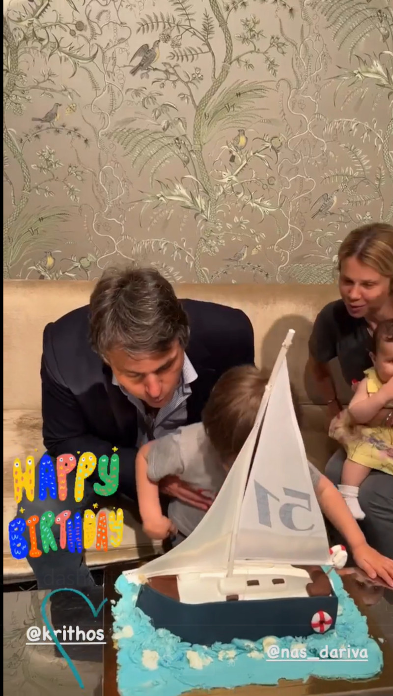 Σίλια Κριθαριώτη: Ο αδελφός της, Νίκος, έχει τα γενέθλιά του -Οι φωτό με τα παιδιά και την σύζυγό του 