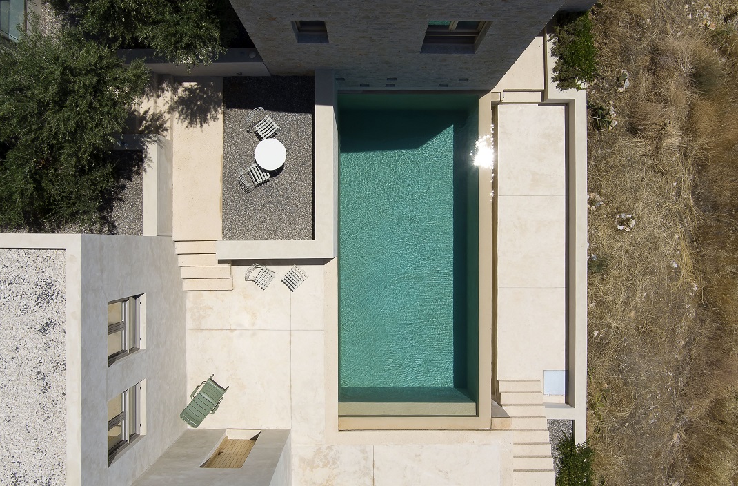 εξοχική κατοικία στη Μάνη etsi architects