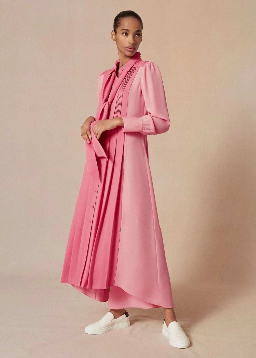 ροζ φόρεμα