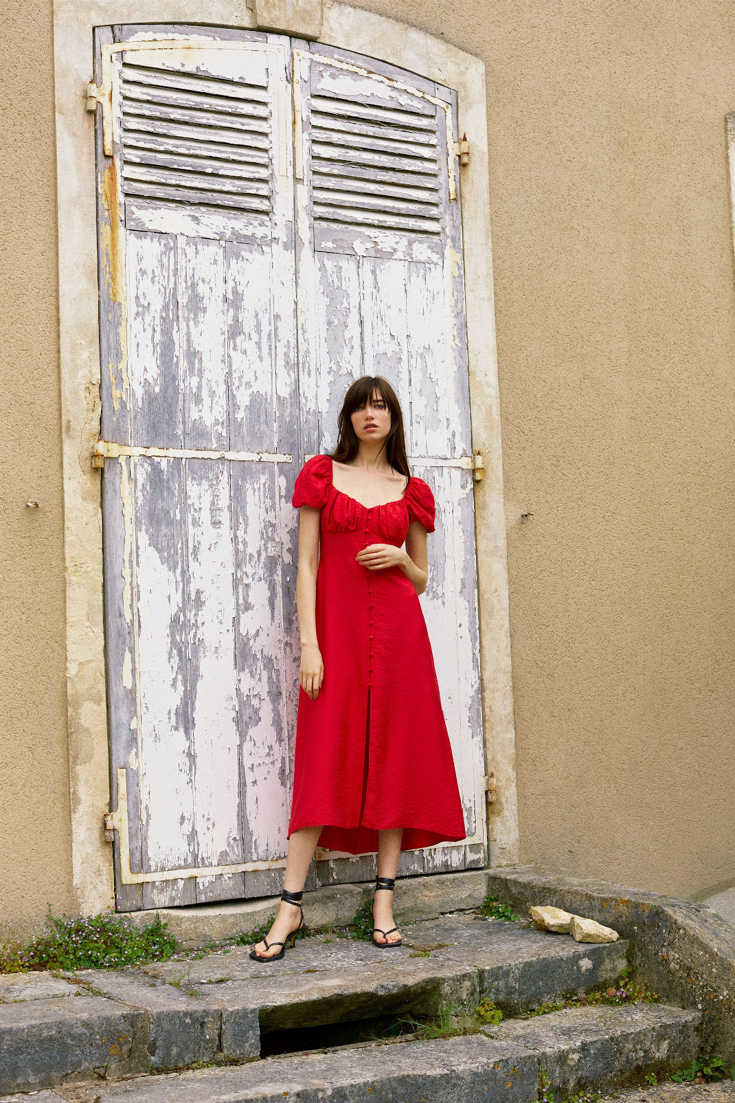 zara κόκκινο φόρεμα