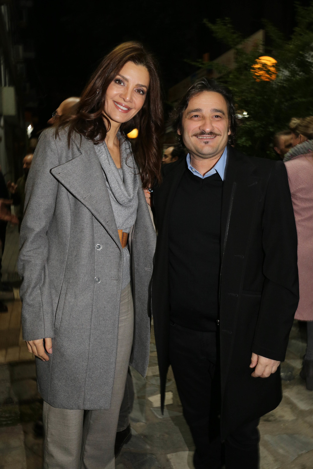 Κατερινα Λεχου Και Μανοσ Στρατακησ : Η Κατερίνα Λέχου σε σούπερ elegant εμφάνιση με τον σύζυγό ... / Η κατερίνα λέχου, έδωσε συνέντευξη στο περιοδικό hello και τον γιάννη βίτσα και μεταξύ άλλων αναφέρθηκε στα θαύματα που έχει βιώσει στη ζωή της.