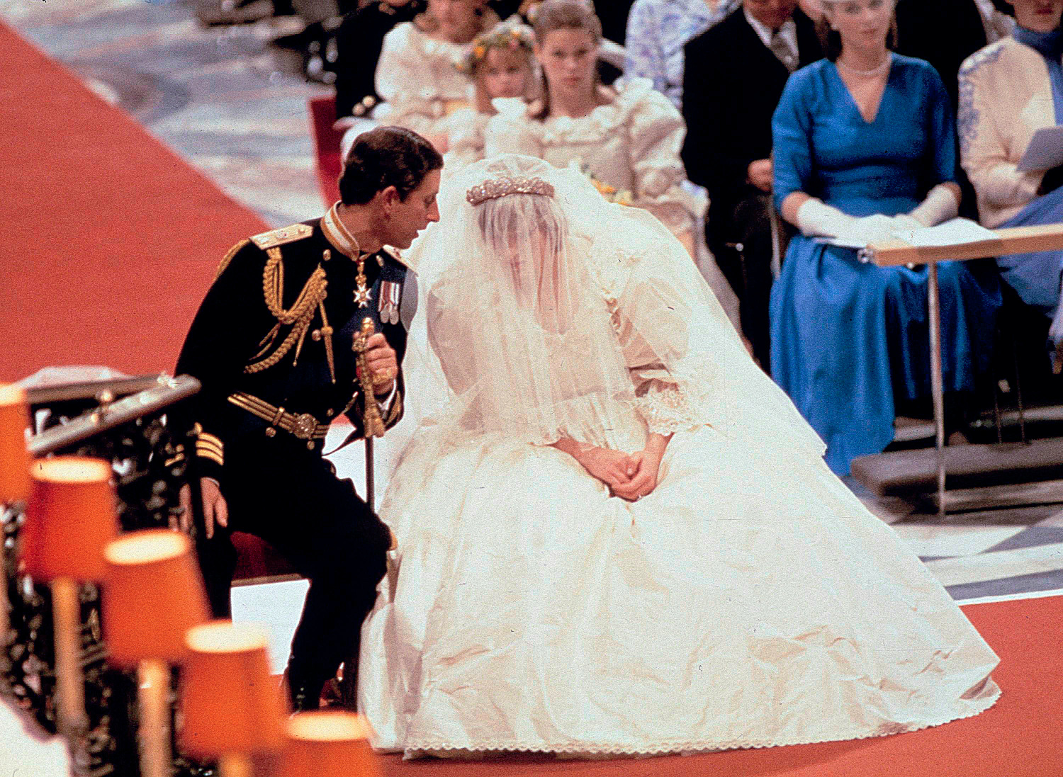 Ο πρίγκιπας Κάρολος και η πριγκίπισσα Νταϊάνα την ημέρα του γάμου της