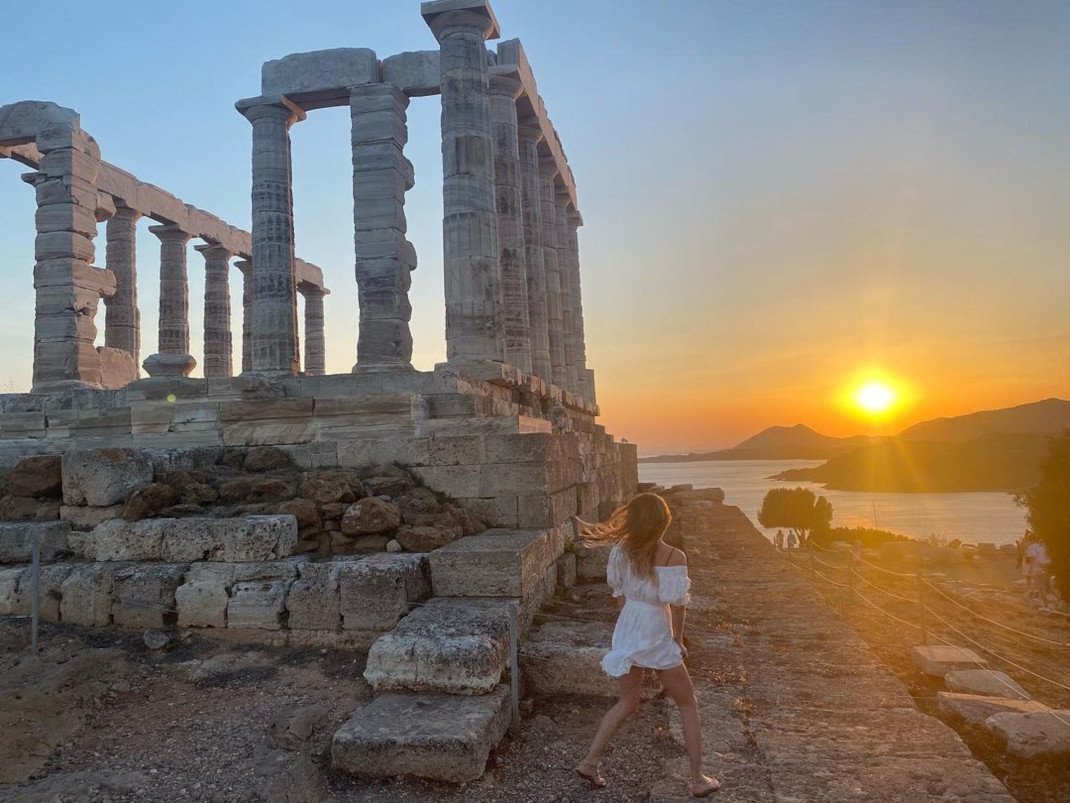 Η Ευγενία Νιάρχου
