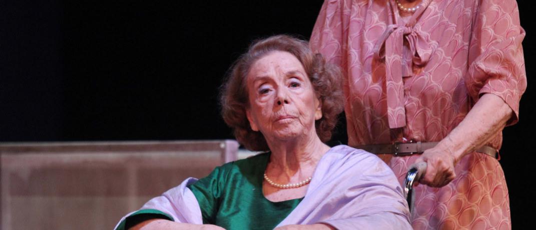 Η Τζένη Ρουσσέα στη σκηνή στα 86 της χρόνια