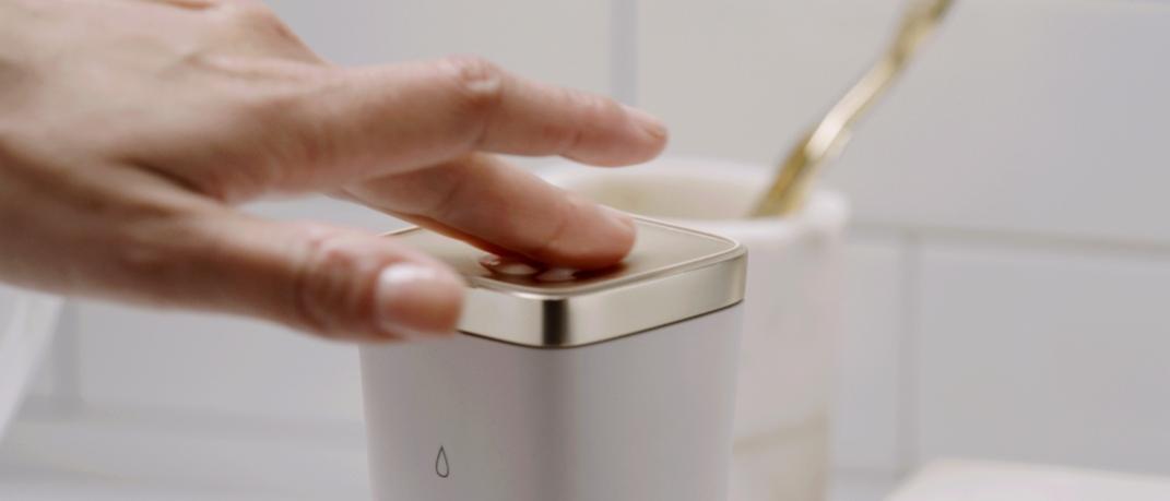 Η L’Oréal παρουσίασε το Perso, ένα σύστημα Τεχνητής Νοημοσύνης για το σπίτι.