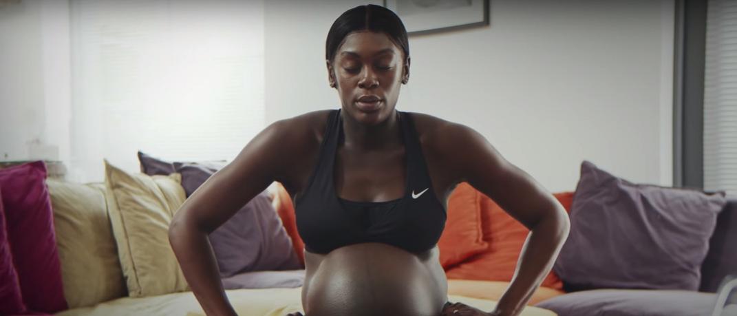 γυναίκα έγκυος διαφήμιση Nike