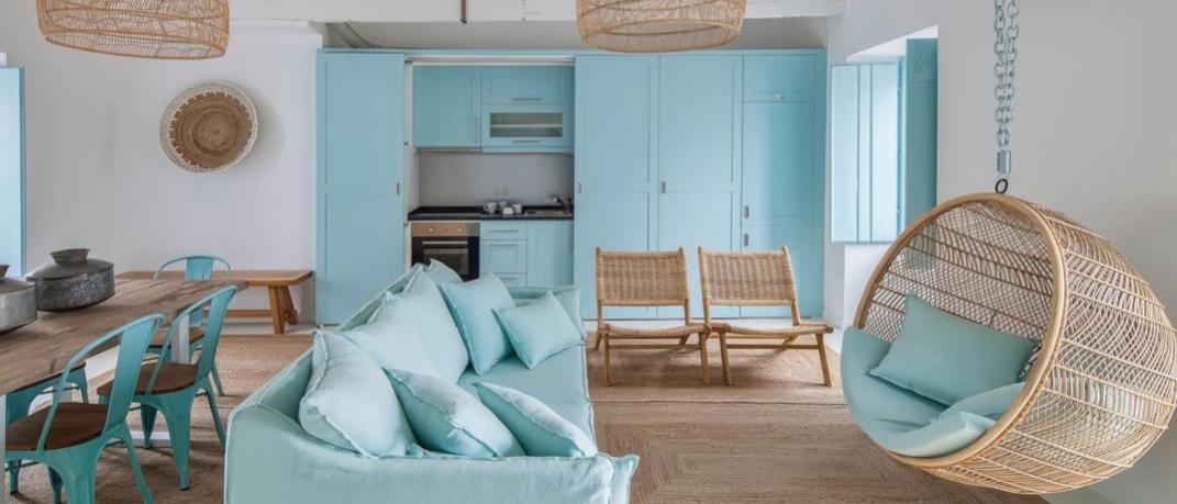 Light blue interior design summerhouse