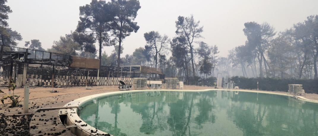 πισίνα μετά τη φωτιά