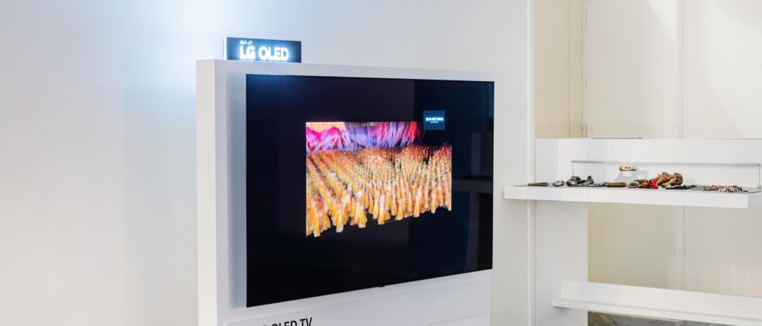 LG OLED TV.