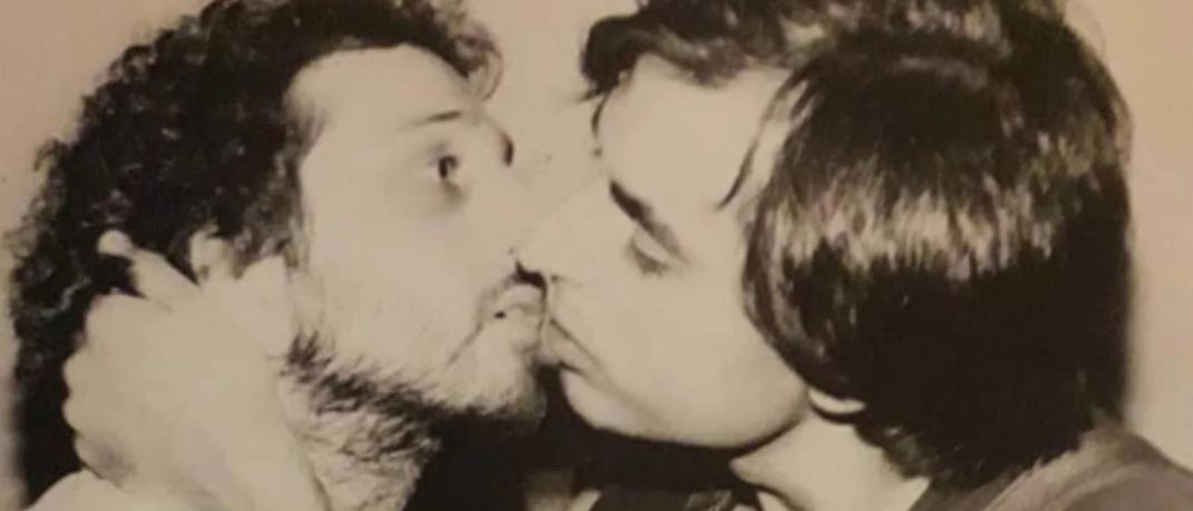 Το πρώτο γκει φιλί στο ελληνικό θέατρο