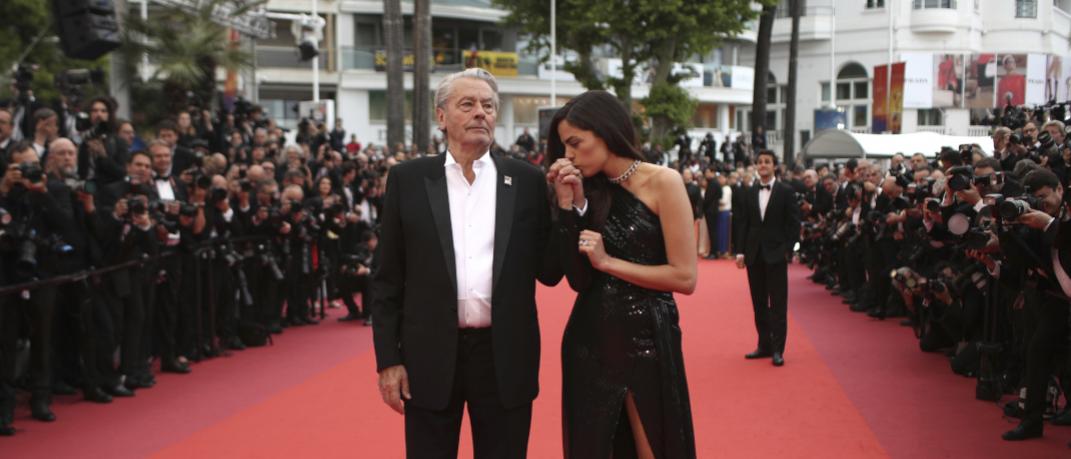 Ο Αλέν Ντελόν με την κόρη του, Ανούσκα