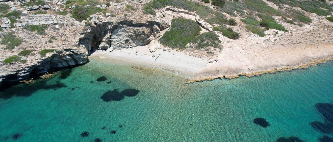 Τα άγνωστα νησιά Τσελεβίνια με τα εξωτικά νερά