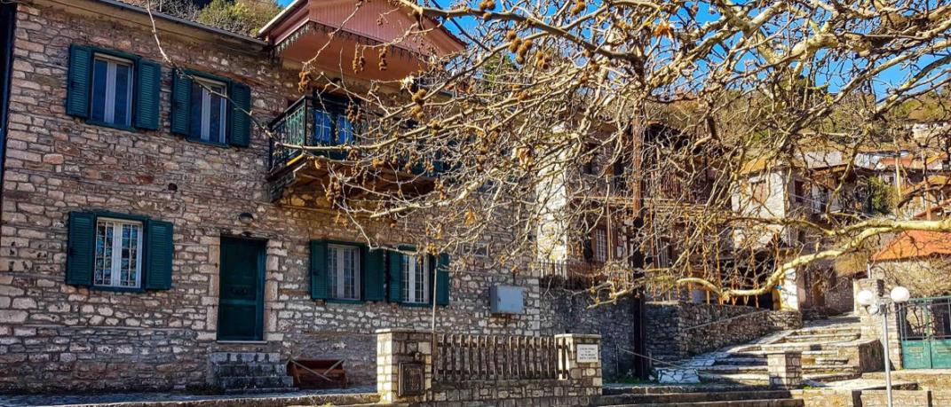 Δομιανοί, ένα από τα πιο ήσυχα και παραδοσιακά χωριά της Ηπειρωτικής Ελλάδας