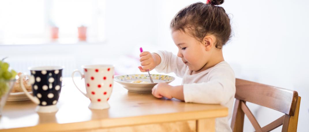 Πρωινό παιδιού, Φωτογραφία: Shutterstock/By Halfpoint