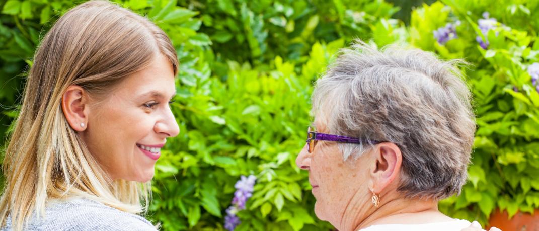 Φροντίζοντας έναν άνθρωπο με νόσο Αλτσχάιμερ, Φωτογραφία: Shutterstock/By Ocskay Mark