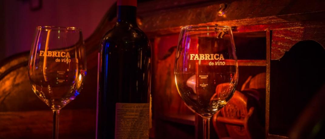 Fabrica De Vino: Το wine bar της Μπενάκη με 500 ετικέτες από κάθε γωνιά της Ελλάδας | 0 bovary.gr