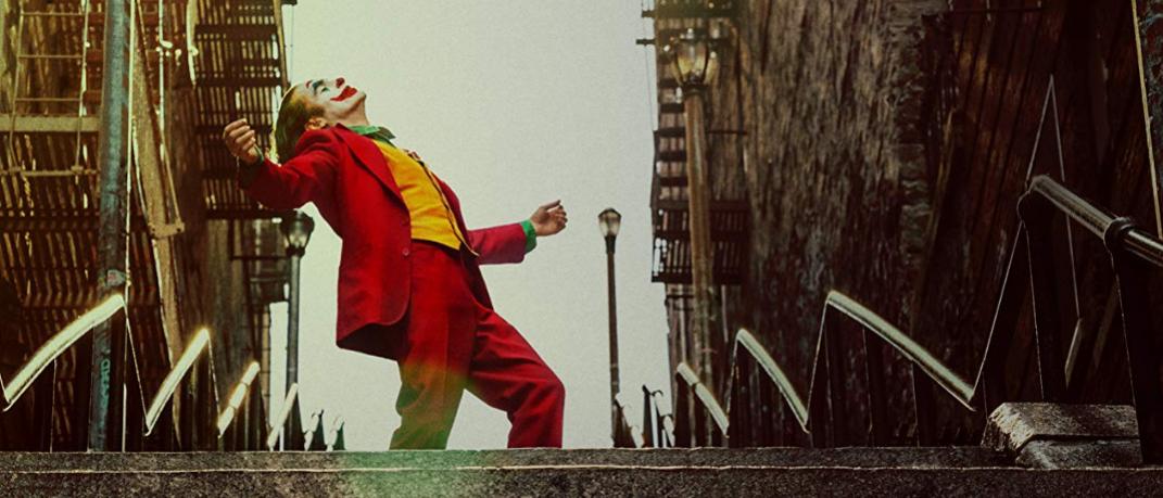 Αποδομώντας τον Joker: Δύο αντίθετες απόψεις για την πιο αμφιλεγόμενη ταινία της σεζόν | 0 bovary.gr