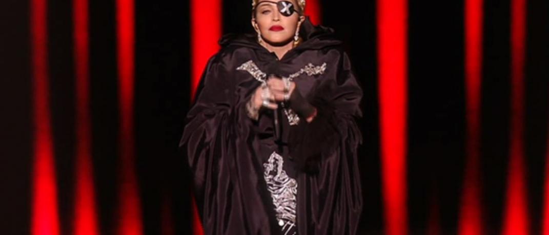 Ολόκληρη η performance της Madonna στη Eurovision -Με εντυπωσιακό φινάλε, εξαφανίστηκε από τη σκηνή | 0 bovary.gr