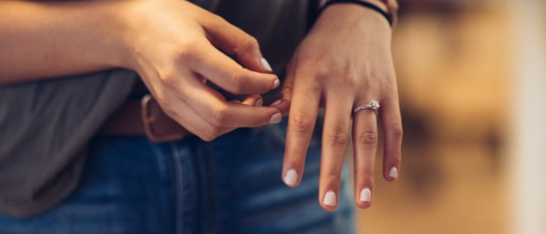 Manicure/Photo by Jonathan Safa on Unsplash