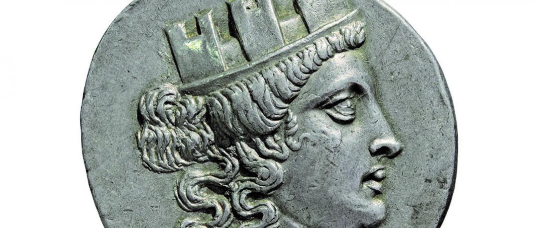 Αργυρό τετράδραχμο Σμύρνης με γυναικεία κεφαλή που φορά τειχόμορφο στέμμα (Τύχη πόλεως), μετά το 165 π.Χ. © Αθήνα, Νομισματική Συλλογή Alpha Bank (φωτογρ. Π. Μαγουλάς)