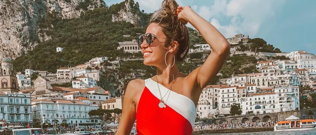 Instagram @hellofashionblog
