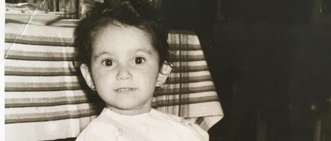 Αναγνωρίζετε την Ελληνίδα τραγουδίστρια στην παιδική της ηλικία; | 0 bovary.gr