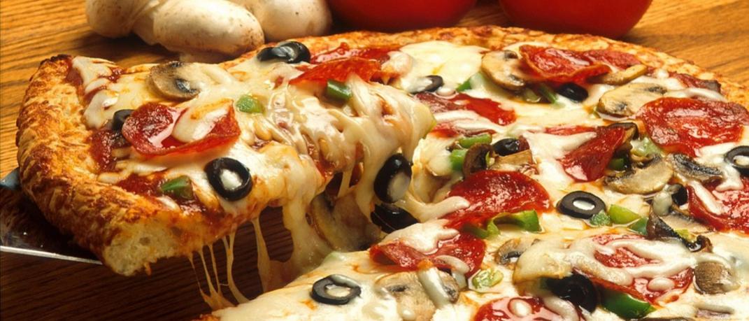 Τρως την πίτσα λάθος -Ενας ειδικός αποκαλύπτει το σωστό τρόπο | 0 bovary.gr