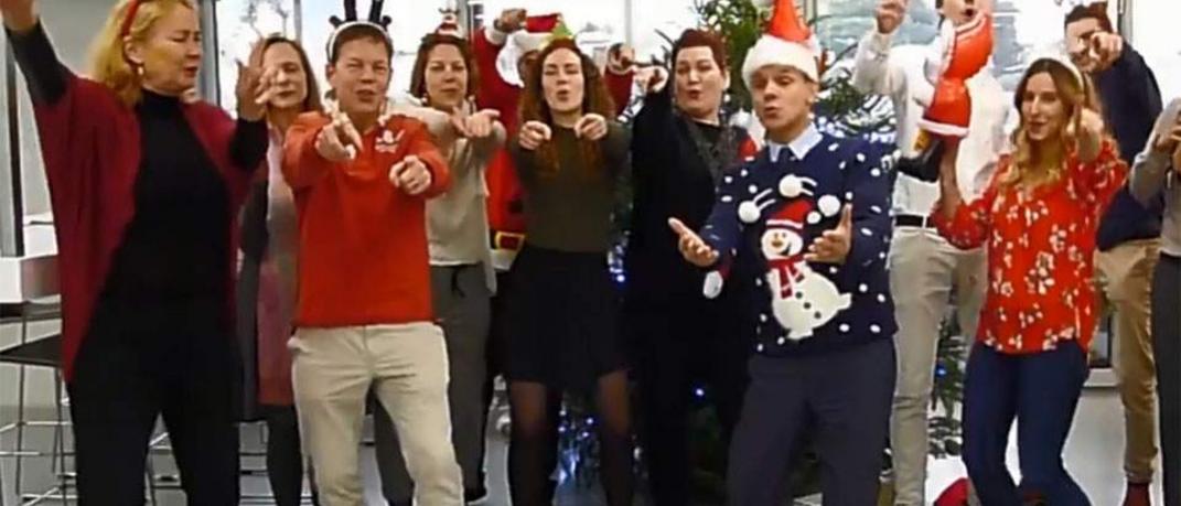Το επικό χριστουγεννιάτικο βίντεο της Ολλανδικής πρεσβείας στην Αθήνα | 0 bovary.gr