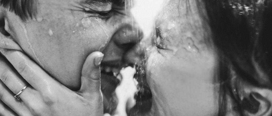 Γιατί το σεξ στο νερό μπορεί να γίνει επικίνδυνο για την υγεία σου  | 0 bovary.gr