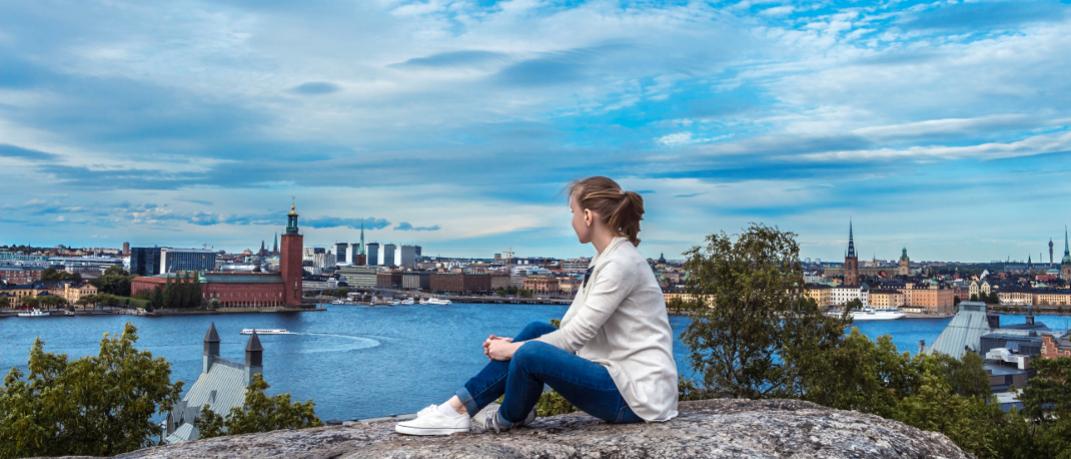 Μια γυναίκα στην Στοκχόλμη, Φωτογραφία: Shutterstock/By Nadezhda Kharitonova