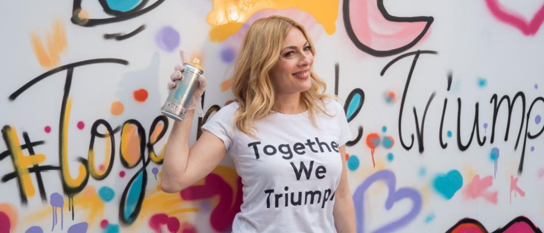 Together We Triumph: Η νέα καμπάνια της Triumph εξυμνεί τη γυναικεία συλλογικότητα | 0 bovary.gr