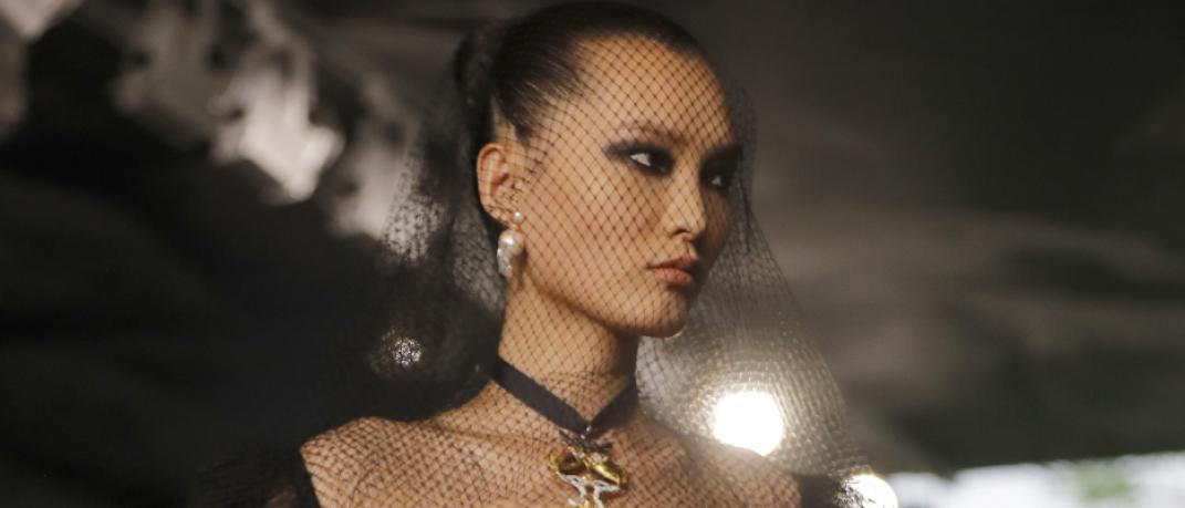 Εβδομάδα Μόδας Υψηλής Ραπτικής: Οι Καρυάτιδες έγιναν πηγή έμπνευσης για τον οίκο Dior | 0 bovary.gr