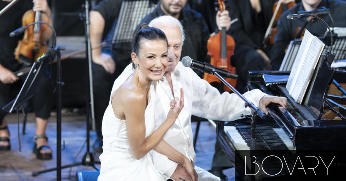 Giorgos Hatzinasios with his daughter Margherita on stage – they played the piano together at Herodion